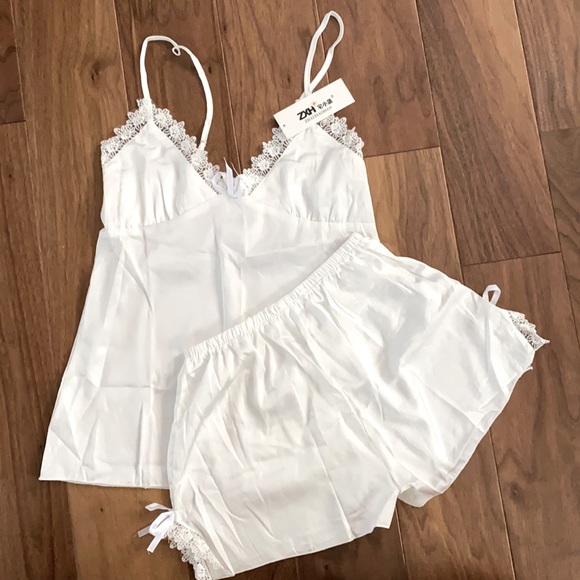 Zhaixiaohan Other - NWT white chemise and booty short lingerie set